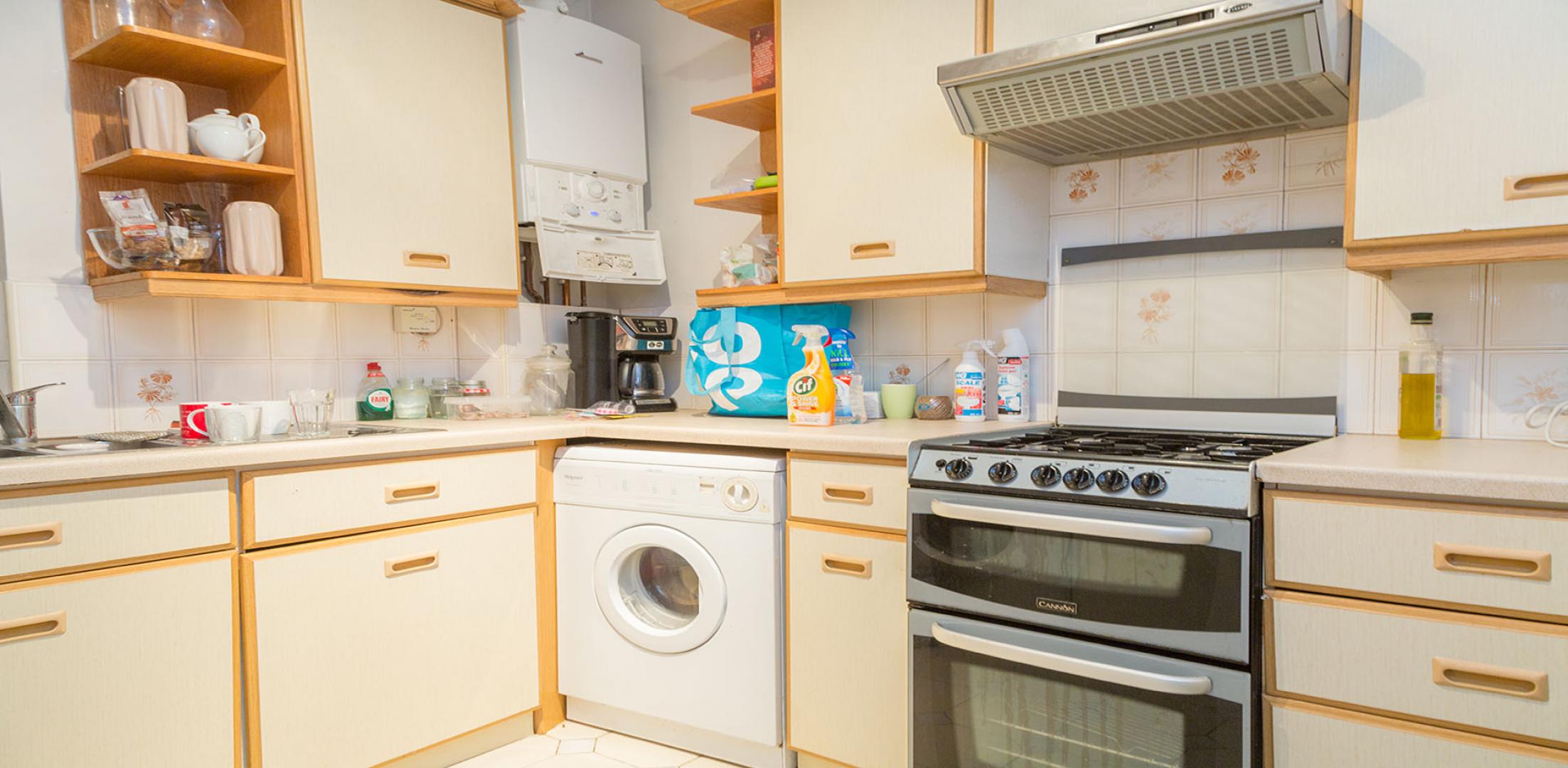 			NEW INSTRUCTION, 2 Bedroom, 1 bath, 1 reception Flat			 Clarendon Road, NOTTING HILL 